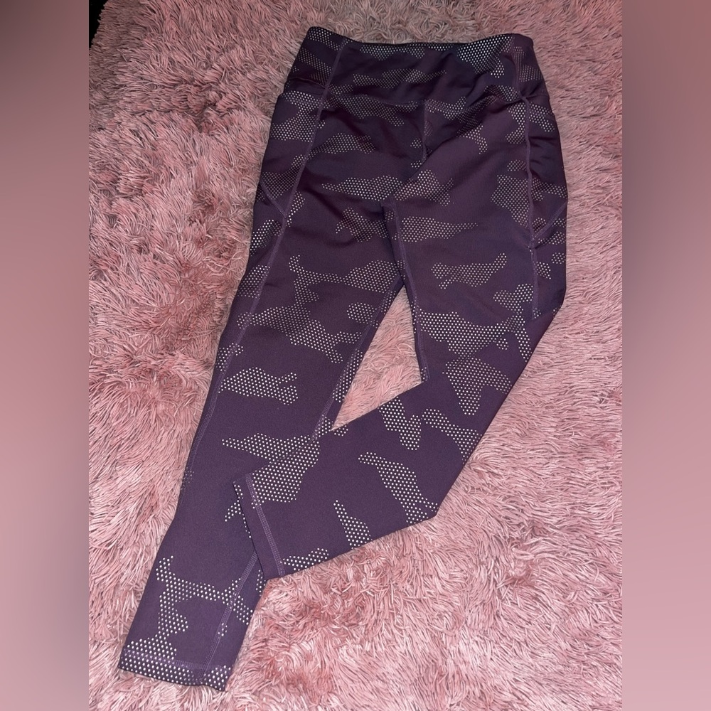 Athletic leggings